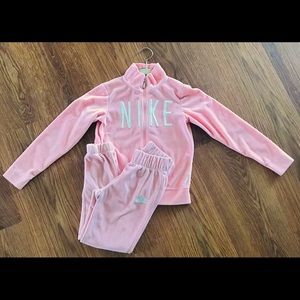 Nike velour girls set size 5-6